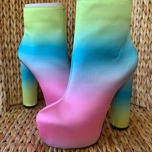 New Dolls Kill Pastel Gradient Platform Boots